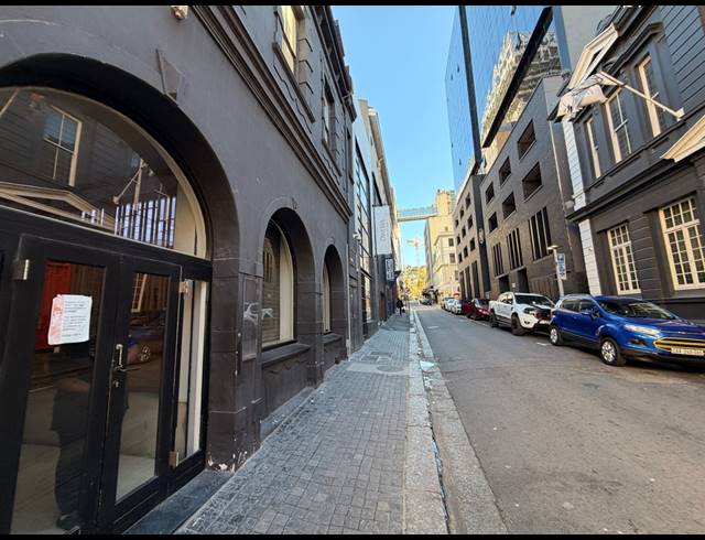 400M² BUILDING TO LET IN CAPE TOWN CITY CENTRE